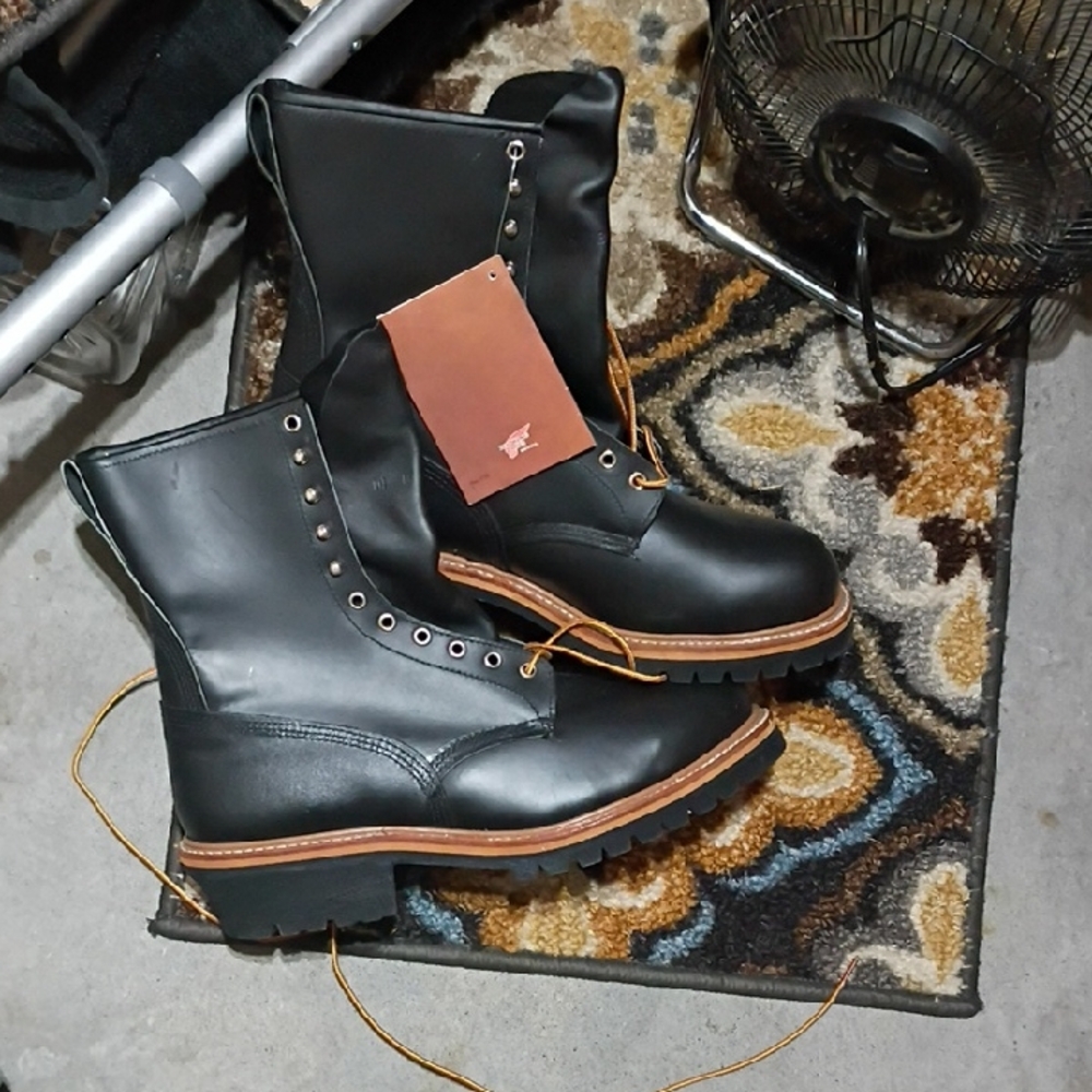 Men's Black Leather Lace-Up Boots